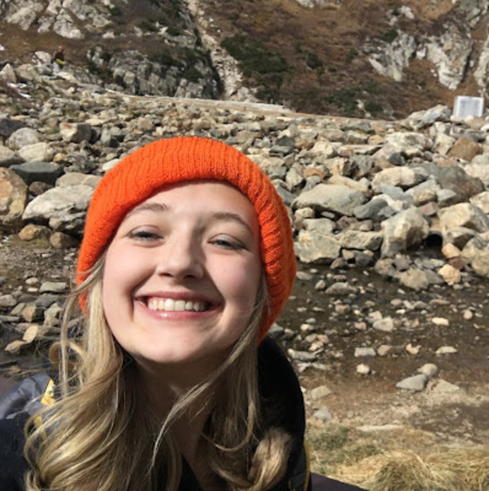 Meet your Posher, Emiley